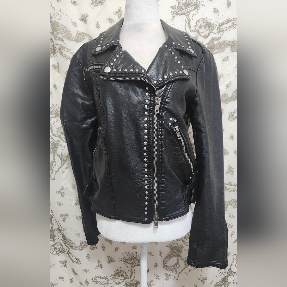 WOMENS FREE PEOPLE STUDDED VEGAN LEATHER ZIP MOTO JACKET | size M